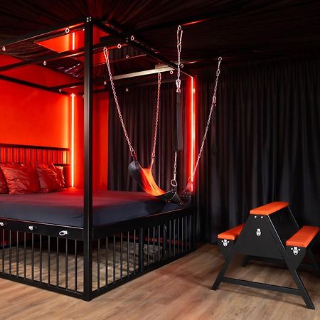 Bdsm Red Apartments فيلنيوس المظهر الخارجي الصورة